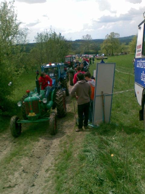 Závody traktůrků, Vyskeř 2008 > obr (14)